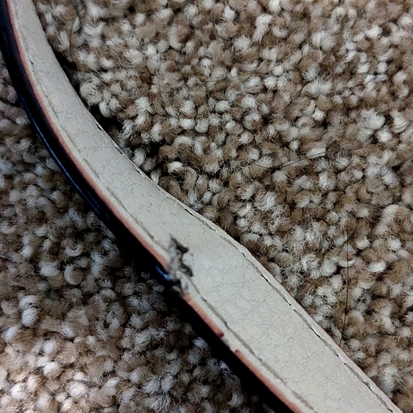 Kate Spade Classic ivory and black leather bag. Beautiful Bag At a Low Price. - Picture 6 of 6